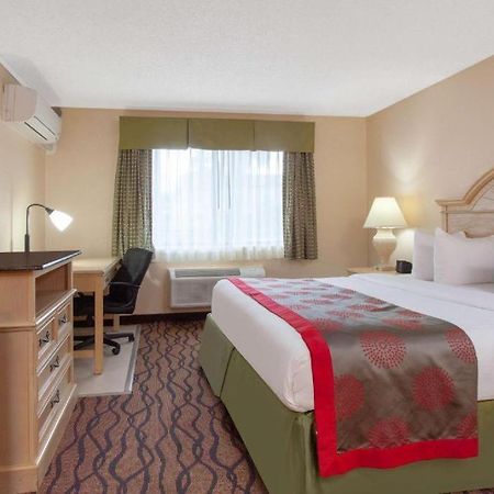 Space Coast Hotel Titusville Zewnętrze zdjęcie